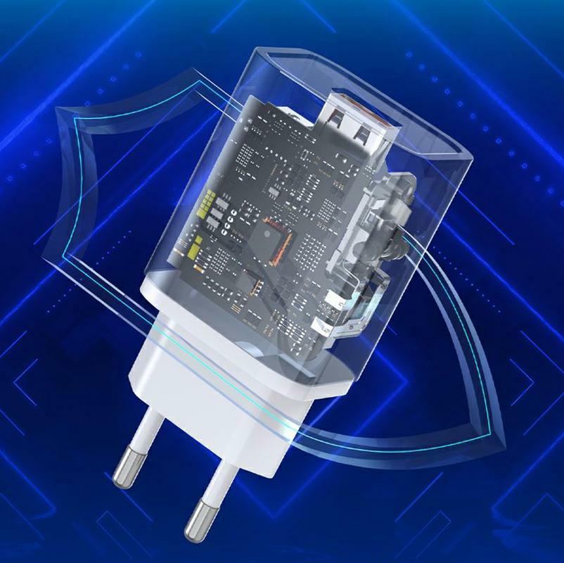 SENDEM OG36 1xUSB+LIGHTNING QC 3.0 bianco